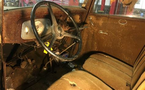 1933 Ford interior panels